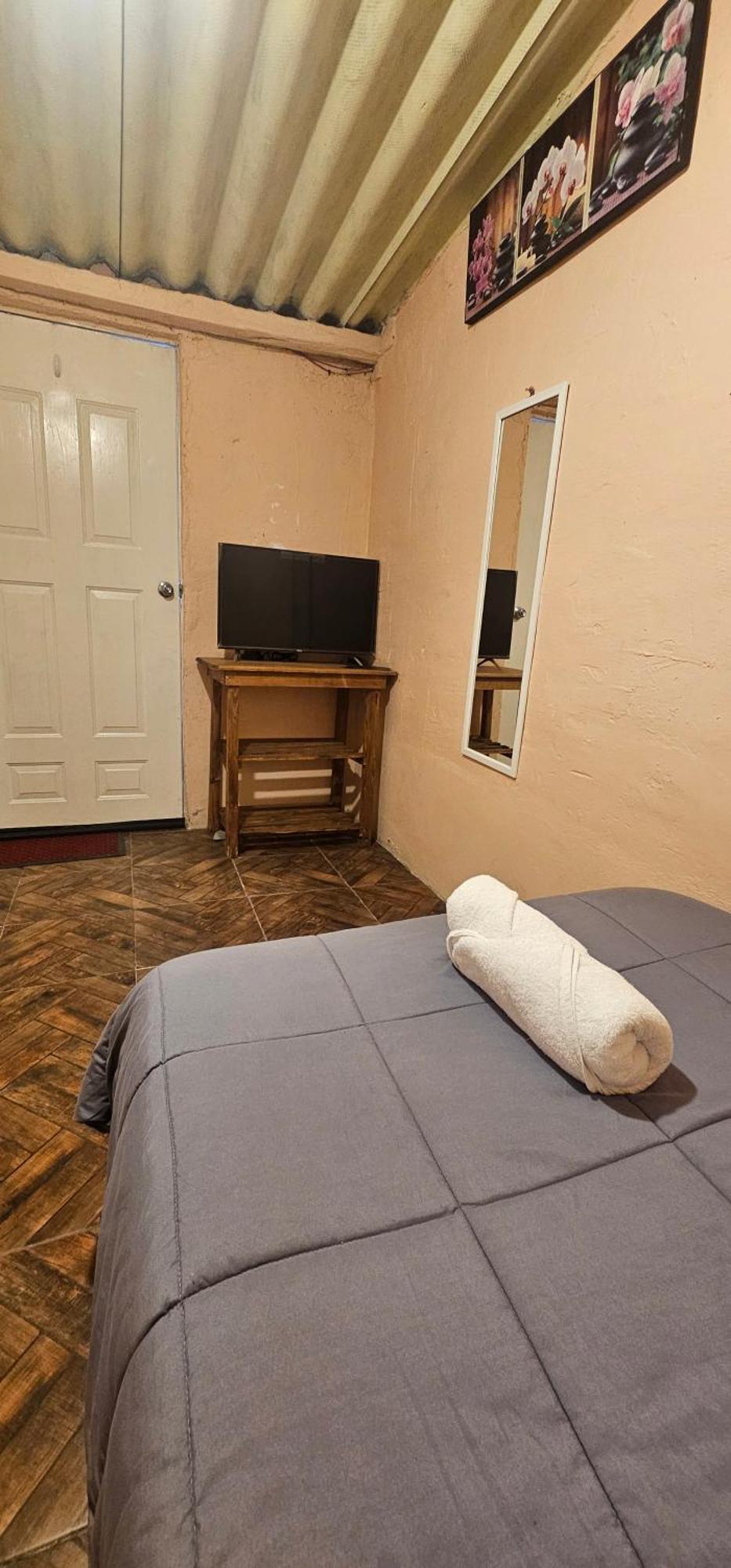 Hostal Casa Amarilla Tecámac Santa Cruz Tecamac Habitación foto